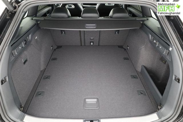 Volkswagen Passat Variant 2.0 TDI 142 kW 4Motion R-Line DSG 4M R-LINE, Pano, AHK, IQ.Light, HUD, 19-Zoll, AreaView, Navi, Side 