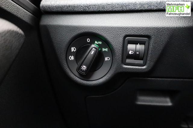 Skoda Kamiq Selection 1.5 TSI DSG Selection, AHK, LED, Kamera, Ladeboden, Winter, 16-Zoll 