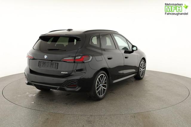 BMW 2er Active Tourer 223 i M Sport 223i Mild Hybrid Automatik, HarmanKardon, LED, HUD, Pano, Leder, 1. Hand 