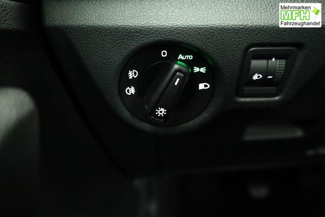 Skoda Kamiq Selection 1.5 TSI Selection, AHK, LED, Kamera, Ladeboden, Winter, 16-Zoll 
