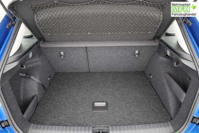 Skoda Kamiq Selection 1.5 TSI DSG Selection, LED, Kamera, Ladeboden, Winter 