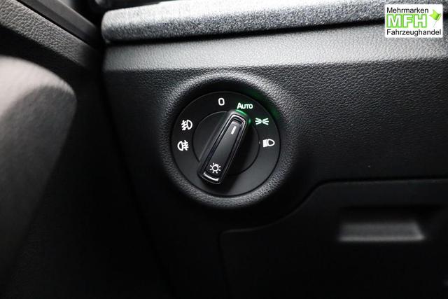 Skoda Kamiq Selection 1.0 TSI DSG Selection, AHK, Matrix, Kamera, Ladeboden, Winter, 16-Zoll 