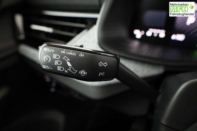 Skoda Kamiq Selection 1.5 TSI DSG Selection, AHK, LED, Kamera, Ladeboden, Winter 