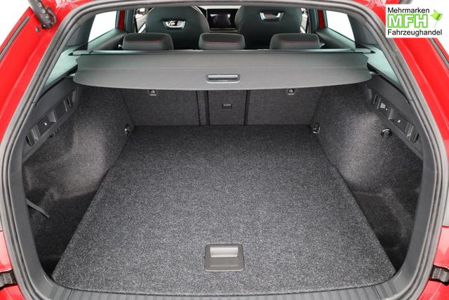 Skoda Octavia Combi 2.0 TSI 195 kW RS DSG, Pano, Standheizung, AHK, Navi, Matrix, Canton, Side, Winter, 5 J.-Garantie 