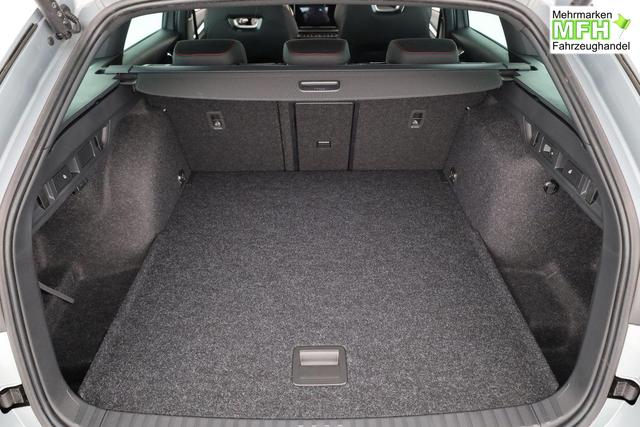 Skoda Octavia Combi 2.0 TSI 195 kW RS DSG, Standheizung, AHK, Navi, Matrix, Side, Winter, 5 J.-Garantie 