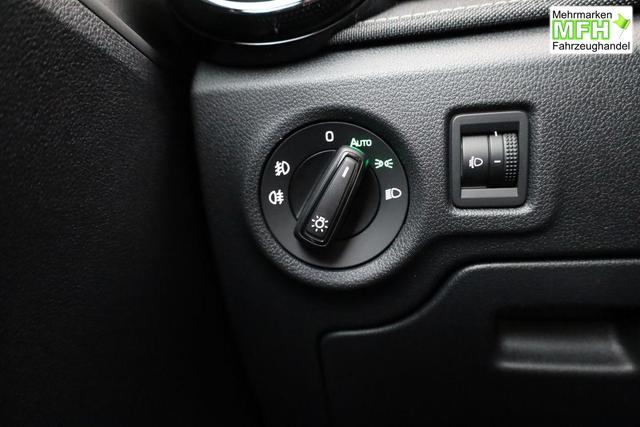 Skoda Fabia Selection 1.0 TSI DSG Selection, LED, Kamera, Side, ACC, Winter, Ladeboden, sofort 