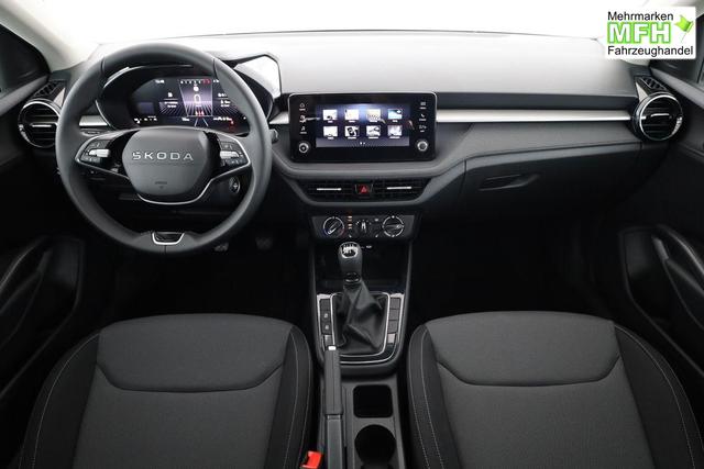 Skoda Fabia Selection 1.0 TSI Selection, AHK, Tempomat, Ladeboden, Park, Winterpaket, SmartLink, 4-J Garantie 