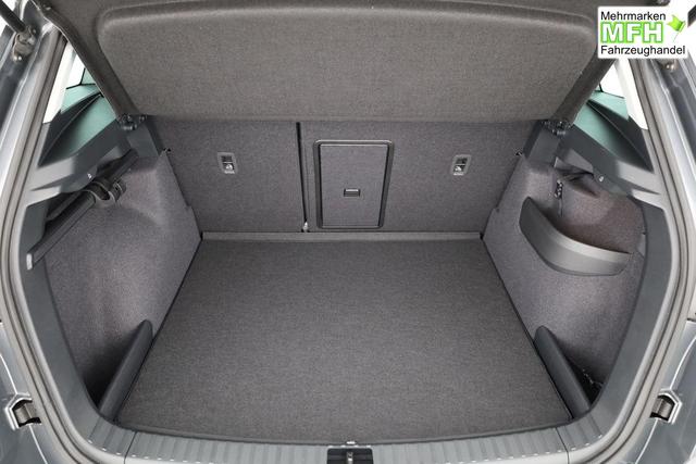 Skoda Karoq Selection 4x4 2.0 TDI DSG Selection, AHK, LED, Kamera, Winter, 4 J.-Garantie 