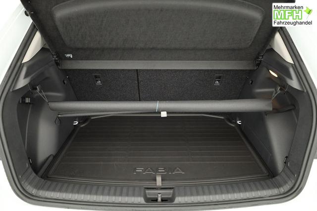 Skoda Fabia Selection 1.0 TSI DSG Selection, LED, Kamera, Side, ACC, Winter, Ladeboden, sofort 