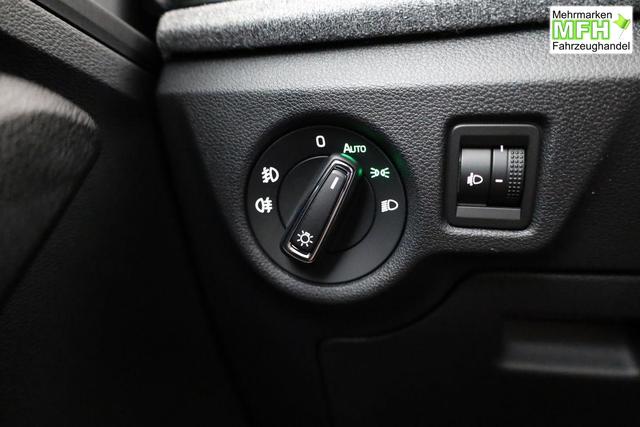 Skoda Kamiq Selection 1.5 TSI DSG Selection, LED, Kamera, Ladeboden, Winter, 16-Zoll 
