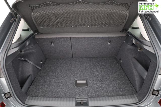 Skoda Kamiq Selection 1.5 TSI DSG Selection, LED, Kamera, Ladeboden, Winter, 16-Zoll 