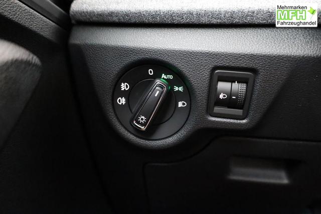Skoda Kamiq Selection 1.5 TSI DSG Selection, LED, Kamera, Ladeboden, Winter, 16-Zoll 