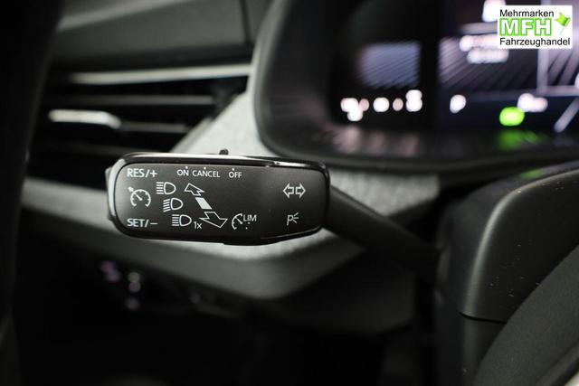 Skoda Kamiq Selection 1.5 TSI DSG Selection, LED, Kamera, Ladeboden, Winter, 16-Zoll 