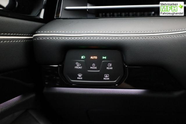 Volkswagen ID.7 Pro 210 kW Black, HuD, IQ.Light, IQ.Drive, AreaView, Side, 20-Zoll 