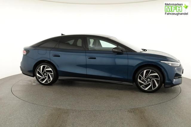 Volkswagen ID.7 Pro 210 kW Black, HuD, IQ.Light, IQ.Drive, AreaView, Side, 20-Zoll 