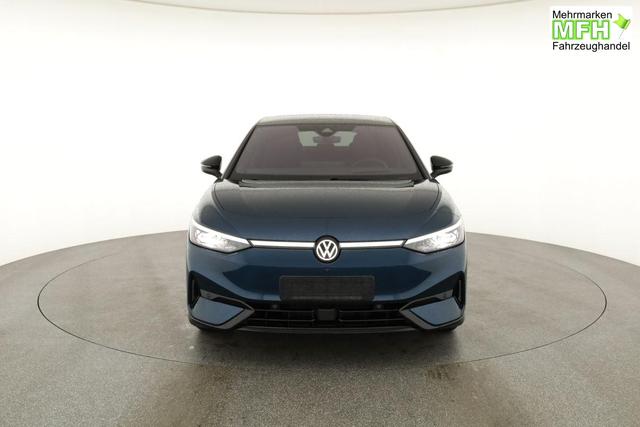 Volkswagen ID.7 Pro 210 kW Black, HuD, IQ.Light, IQ.Drive, AreaView, Side, 20-Zoll 