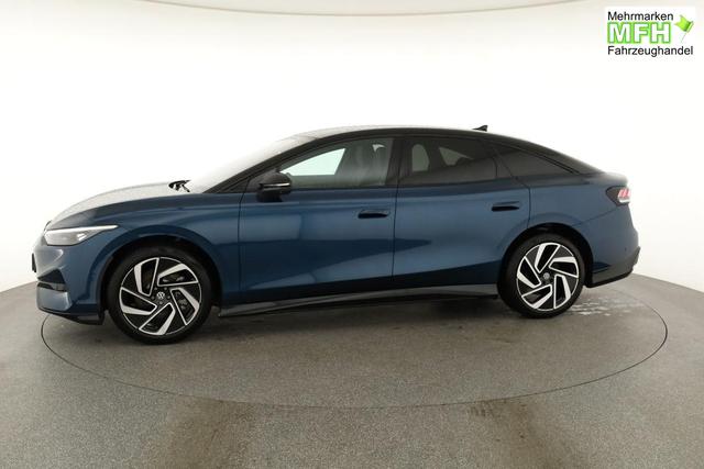 Volkswagen ID.7 Pro 210 kW Black, HuD, IQ.Light, IQ.Drive, AreaView, Side, 20-Zoll 