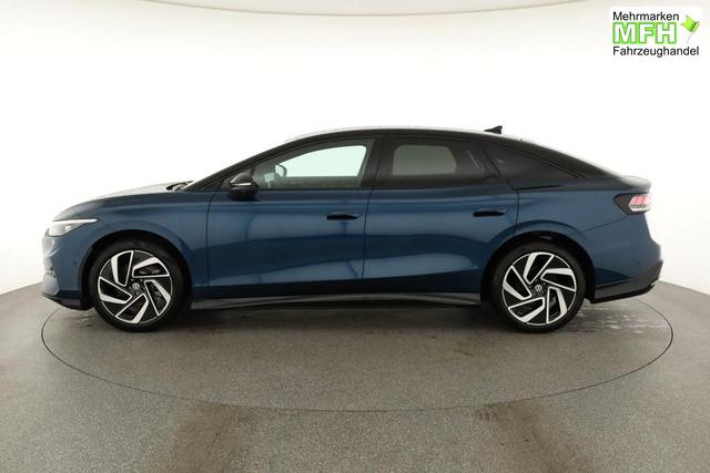 Volkswagen ID.7 Pro 210 kW Black, HuD, IQ.Light, IQ.Drive, AreaView, Side, 20-Zoll 