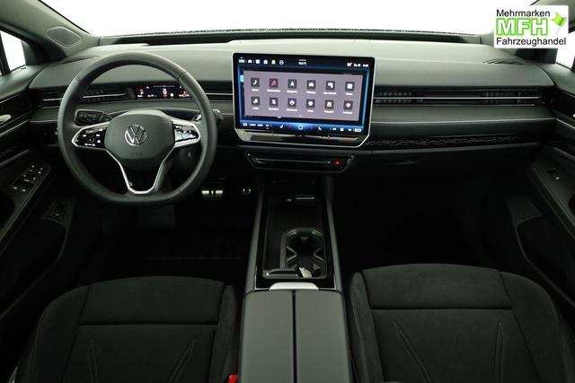 Volkswagen ID.7 Pro 210 kW Black, AHK, HuD, IQ.Light, IQ.Drive, AreaView, Side, 19-Zoll 