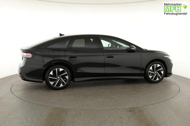 Volkswagen ID.7 Pro 210 kW Black, AHK, HuD, IQ.Light, IQ.Drive, AreaView, Side, 19-Zoll 