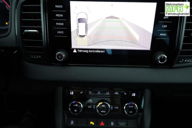Skoda Karoq Sportline 4x4 2.0 TSI DSG Sportline, Pano, AHK, Navi, Matrix, Side, Winter, 5 J.-Garantie 