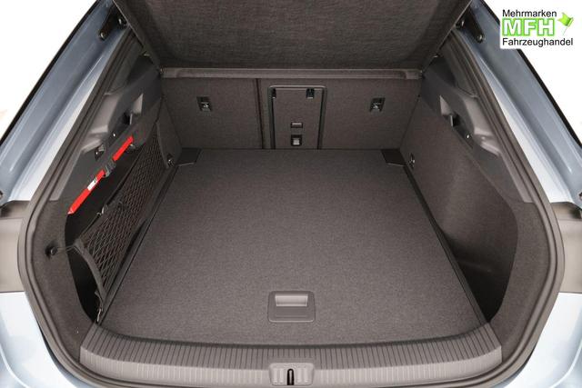 Volkswagen ID.7 Pro 210 kW Black, AHK, HuD, IQ.Light, IQ.Drive, AreaView, Side, 20-Zoll 