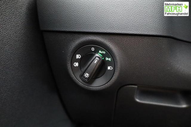 Skoda Karoq Selection 1.5 TSI DSG Selection, AHK, LED, Kamera, Winter, Ladeboden, 4 J.-Garantie 