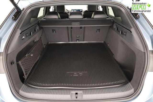 Volkswagen ID.7 Kombi Pro 210 kW Tourer Black, AHK, HuD, IQ.Light, IQ.Drive, AreaView, Side, Winter, 19-Zoll 