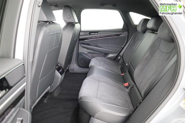 Volkswagen ID.7 Pro 210 kW Black, HuD, IQ.Light, IQ.Drive, AreaView, Side, 20-Zoll 