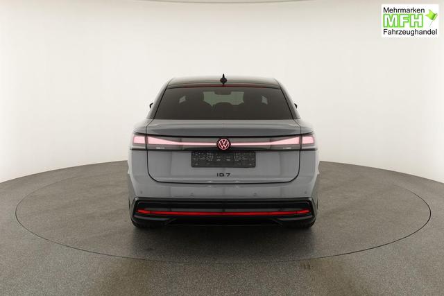 Volkswagen ID.7 Pro 210 kW Black, HuD, IQ.Light, IQ.Drive, AreaView, Side, 20-Zoll 