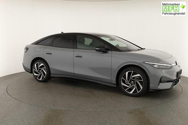 Volkswagen ID.7 Pro 210 kW Black, HuD, IQ.Light, IQ.Drive, AreaView, Side, 20-Zoll 