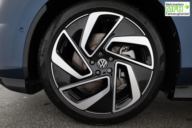 Volkswagen ID.7 Pro 210 kW Black, AHK, HuD, IQ.Light, IQ.Drive, AreaView, Side, 20-Zoll 