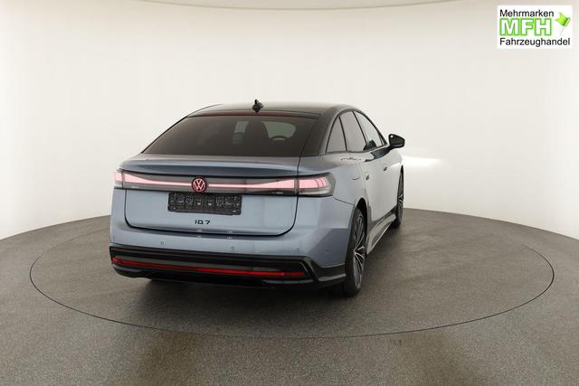Volkswagen ID.7 Pro 210 kW Black, HuD, IQ.Light, IQ.Drive, AreaView, Side, 20-Zoll 