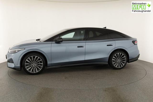 Volkswagen ID.7 Pro 210 kW Black, HuD, IQ.Light, IQ.Drive, AreaView, Side, 20-Zoll 