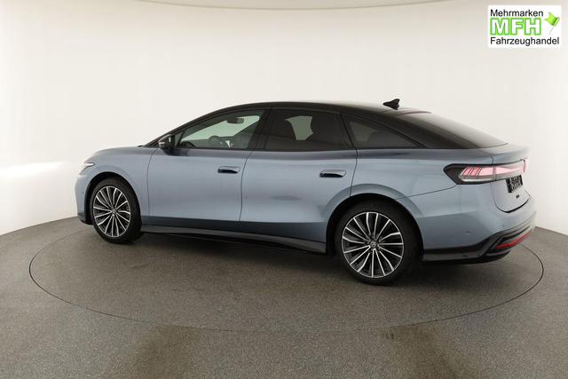 Volkswagen ID.7 Pro 210 kW Black, HuD, IQ.Light, IQ.Drive, AreaView, Side, 20-Zoll 