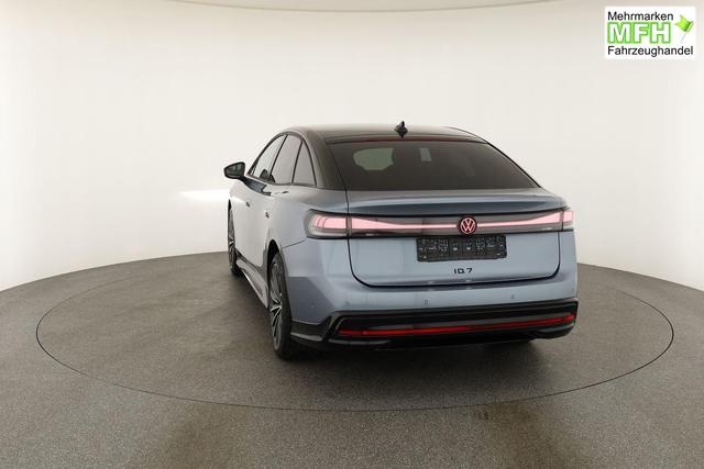 Volkswagen ID.7 Pro 210 kW Black, HuD, IQ.Light, IQ.Drive, AreaView, Side, 20-Zoll 
