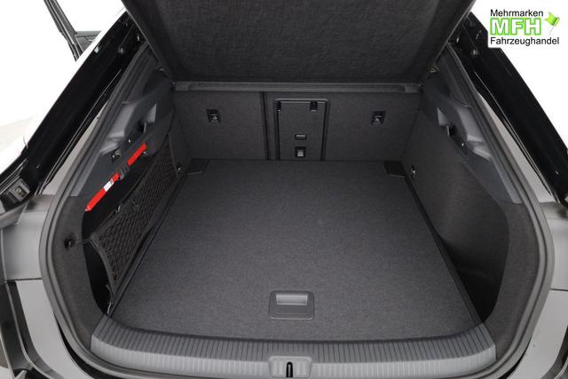 Volkswagen ID.7 Pro 210 kW Black, AHK, HuD, IQ.Light, IQ.Drive, AreaView, Side, 20-Zoll 