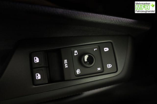 Volkswagen ID.7 Pro 210 kW Black, AHK, HuD, IQ.Light, IQ.Drive, AreaView, Side, 19-Zoll 