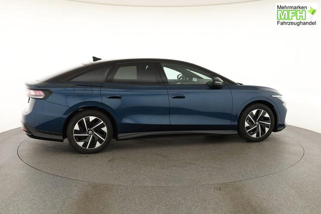 Volkswagen ID.7 Pro 210 kW Black, AHK, HuD, IQ.Light, IQ.Drive, AreaView, Side, 19-Zoll 