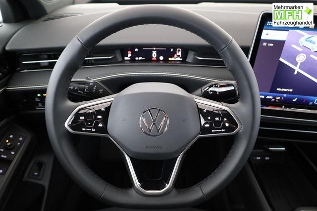 Volkswagen ID.7 Pro 210 kW Tourer Black, HuD, IQ.Light, IQ.Drive, AreaView, Side, 20-Zoll 