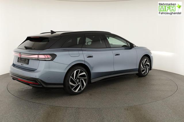 Volkswagen ID.7 Pro 210 kW Tourer Black, HuD, IQ.Light, IQ.Drive, AreaView, Side, 20-Zoll 