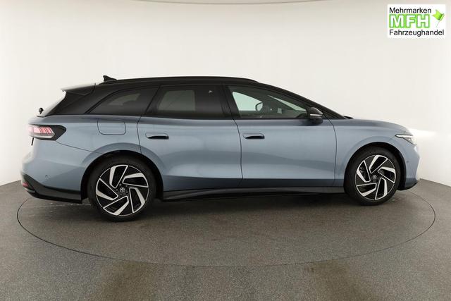Volkswagen ID.7 Pro 210 kW Tourer Black, HuD, IQ.Light, IQ.Drive, AreaView, Side, 20-Zoll 