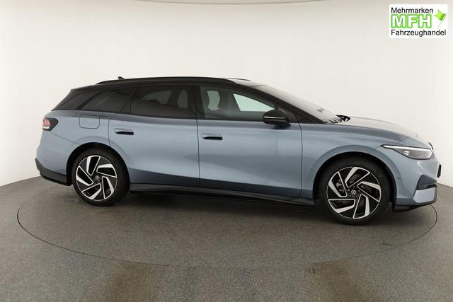 Volkswagen ID.7 Pro 210 kW Tourer Black, HuD, IQ.Light, IQ.Drive, AreaView, Side, 20-Zoll 