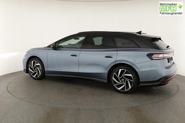 Volkswagen ID.7 Pro 210 kW Tourer Black, HuD, IQ.Light, IQ.Drive, AreaView, Side, 20-Zoll 