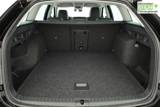 Skoda Octavia Combi 1.5 TSI 110 kW Selection Selection, LED, Side, ACC, Kamera, 17-Zoll 