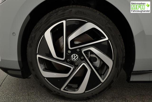 Volkswagen ID.7 Pro 210 kW Tourer Black, HuD, IQ.Light, IQ.Drive, AreaView, Side, 20-Zoll 
