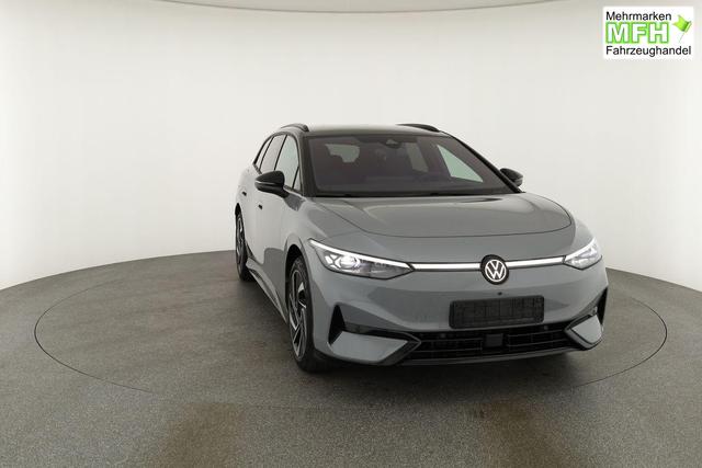 Volkswagen ID.7 Pro 210 kW Tourer Black, HuD, IQ.Light, IQ.Drive, AreaView, Side, 20-Zoll 