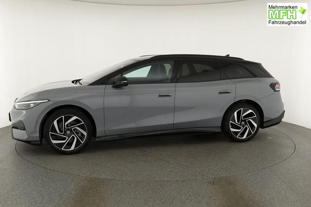 Volkswagen ID.7 Pro 210 kW Tourer Black, HuD, IQ.Light, IQ.Drive, AreaView, Side, 20-Zoll 