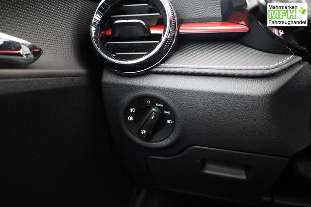 Skoda Fabia Monte Carlo 1.5 TSI DSG Carlo, LED, Kamera, App-Connect, Winter, 17-Zoll, 5. J-Garantie 