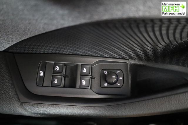 Skoda Octavia Combi 1.5 TSI 110 kW Selection Selection, AHK, LED, Side, ACC, Kamera, 17-Zoll 